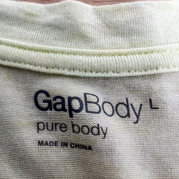 Gap Body Womens Yellow Short Sleeve Round Neck Pullover T-Shirt Size Large - Picture 8 of 9